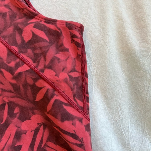 Lululemon Align Tank Spray Leaf Fireside Red Multi - Picture 5 of 5
